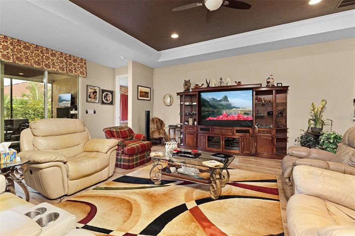 Image No.27-3 Bed House for sale