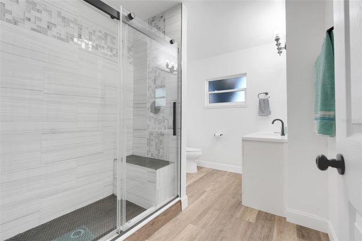 Image No.16-4 Bed House for sale