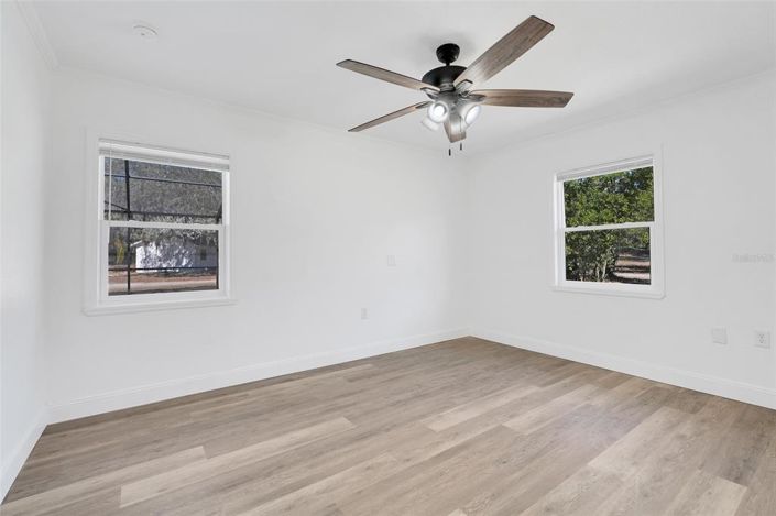 Image No.20-4 Bed House for sale