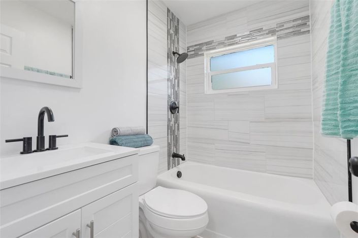 Image No.22-4 Bed House for sale