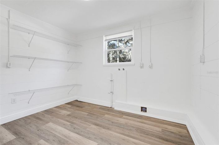 Image No.23-4 Bed House for sale