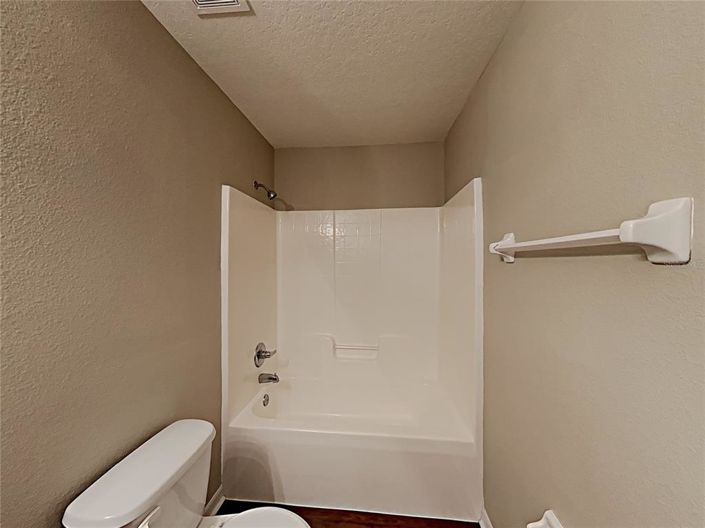 Image No.17-3 Bed House for sale