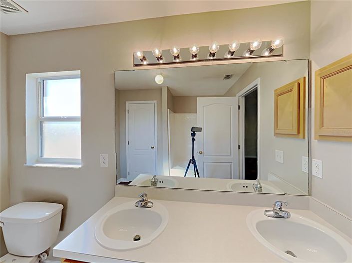 Image No.9-3 Bed House for sale