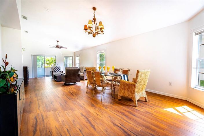 Image No.5-Maison de 2 chambres à vendre à Saint John