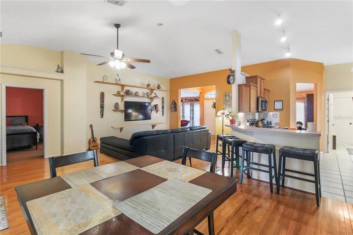 Image No.13-4 Bed House for sale