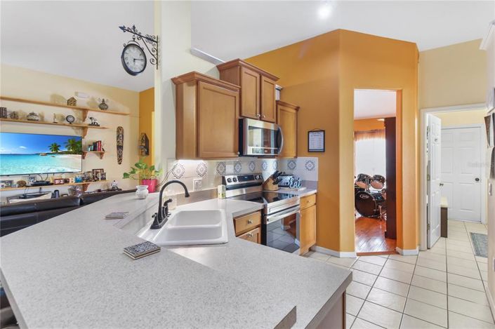 Image No.15-4 Bed House for sale