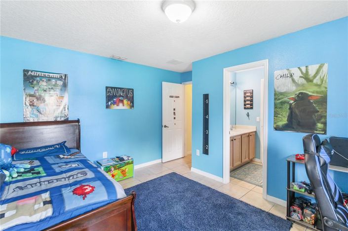 Image No.35-4 Bed House for sale