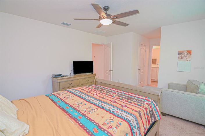 Image No.13-2 Bed Townhouse for sale