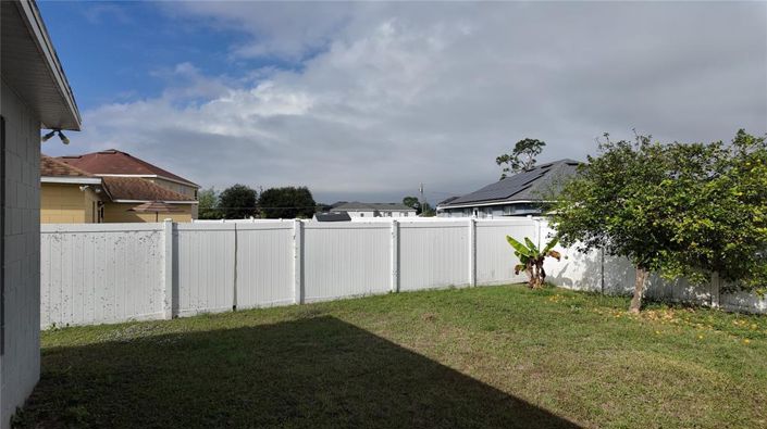 Image No.15-3 Bed House for sale