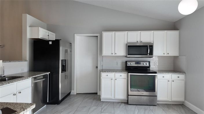 Image No.2-3 Bed House for sale