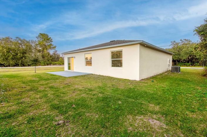 Image No.11-3 Bed House for sale