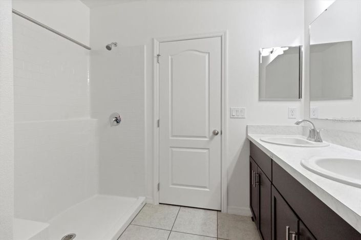 Image No.20-3 Bed House for sale