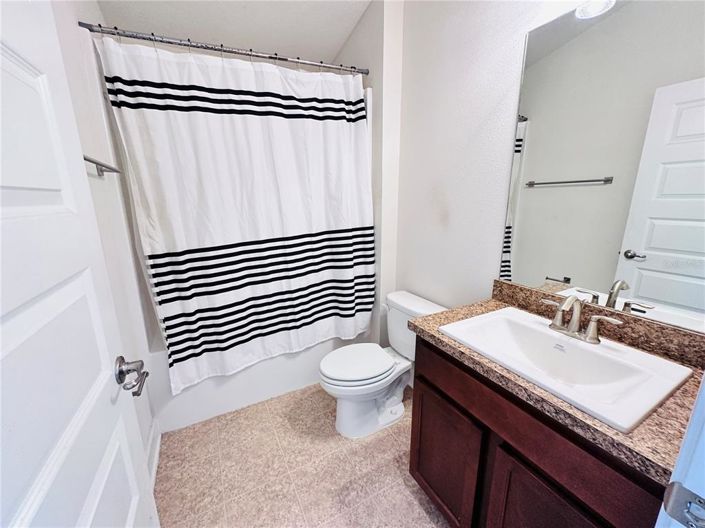 Image No.18-4 Bed House for sale