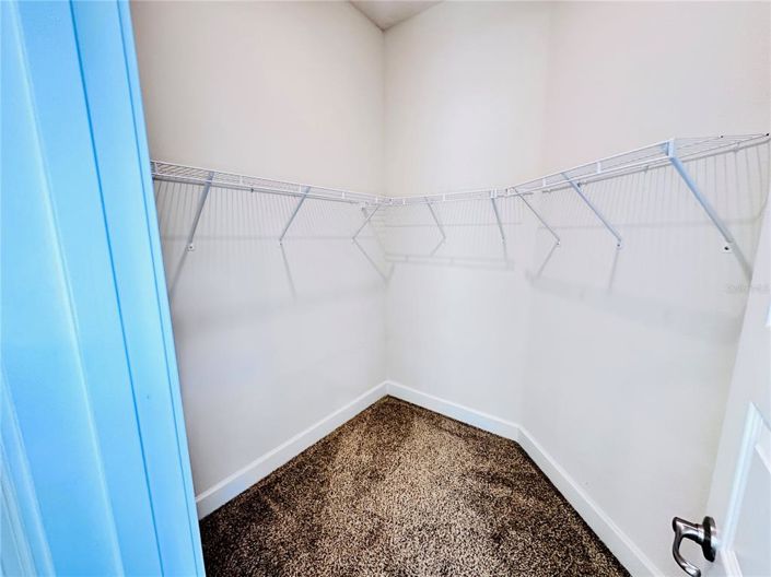 Image No.25-4 Bed House for sale