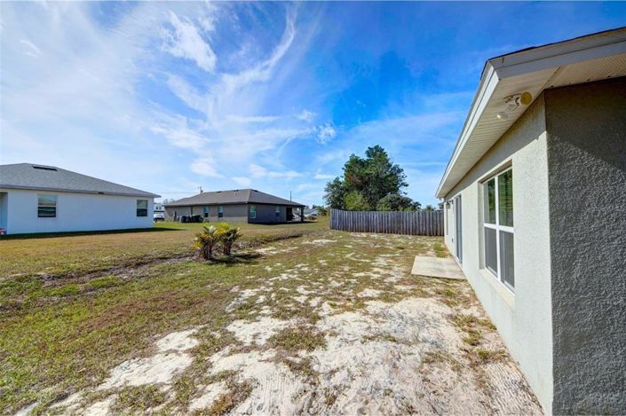 Image No.21-3 Bed House for sale