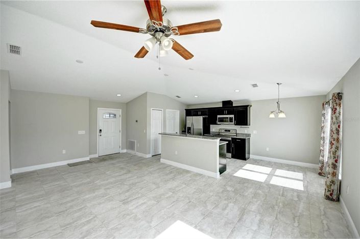 Image No.6-3 Bed House for sale