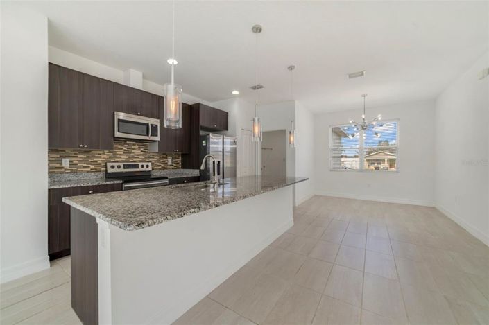 Image No.3-Maison de 4 chambres à vendre à Saint John