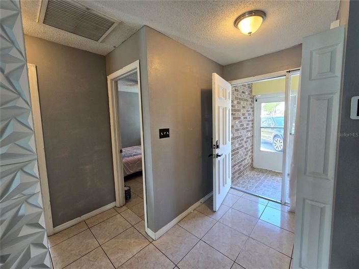 Image No.14-3 Bed House for sale