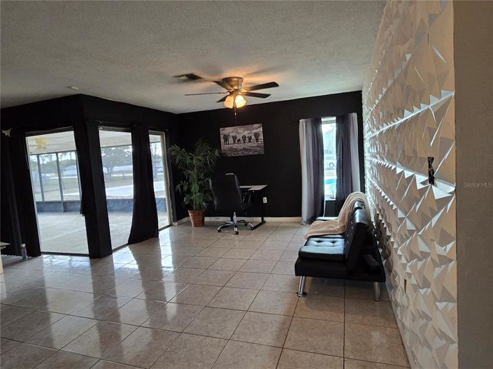 Image No.16-3 Bed House for sale