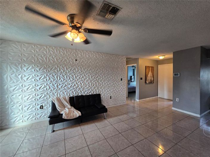 Image No.22-3 Bed House for sale