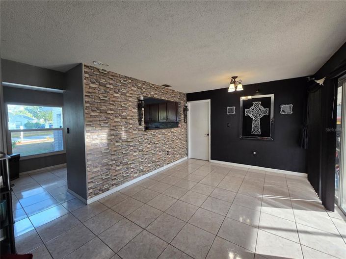 Image No.28-3 Bed House for sale