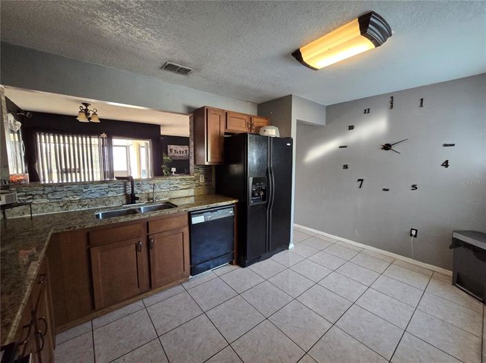 Image No.32-3 Bed House for sale