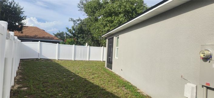 Image No.9-3 Bed House for sale