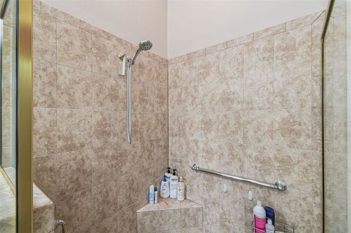 Image No.32-4 Bed House for sale