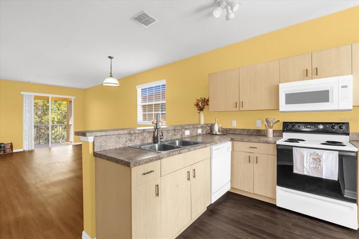 Image No.6-2 Bed Apartment for sale