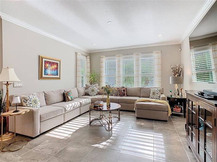 Image No.17-2 Bed House for sale