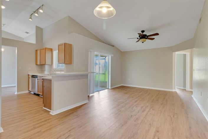 Image No.24-4 Bed House for sale