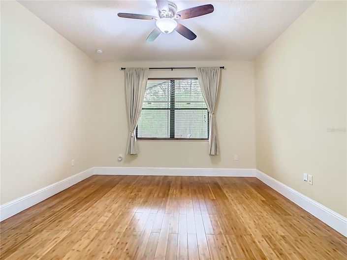 Image No.16-2 Bed House for sale