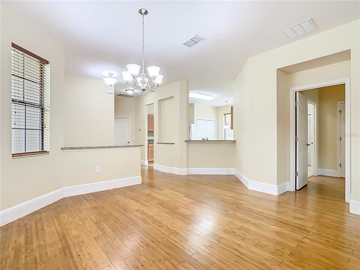 Image No.7-2 Bed House for sale