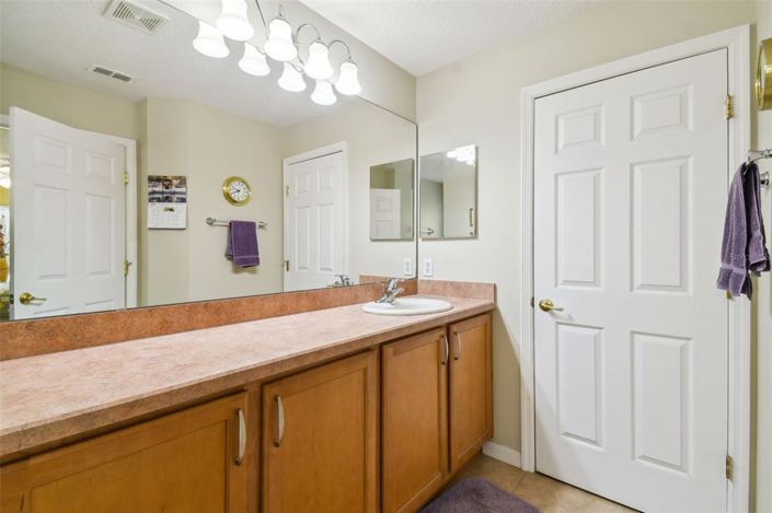 Image No.19-2 Bed House for sale