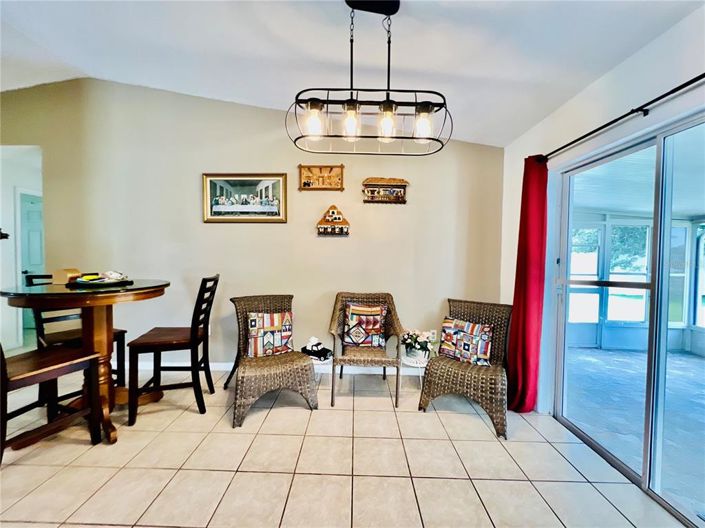 Image No.12-3 Bed House for sale