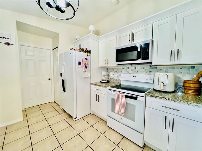 Image No.21-3 Bed House for sale