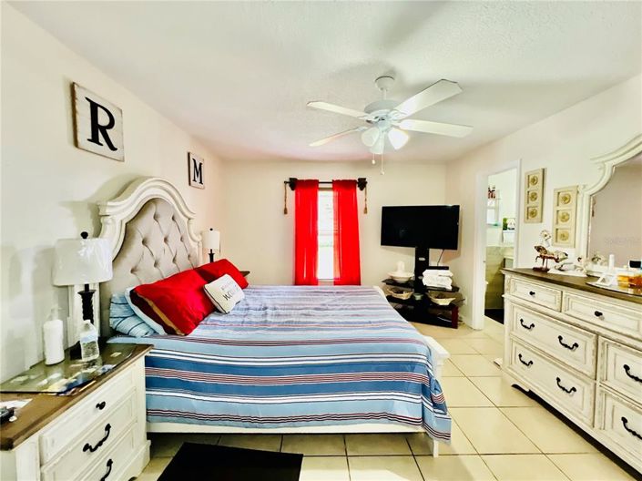 Image No.33-3 Bed House for sale