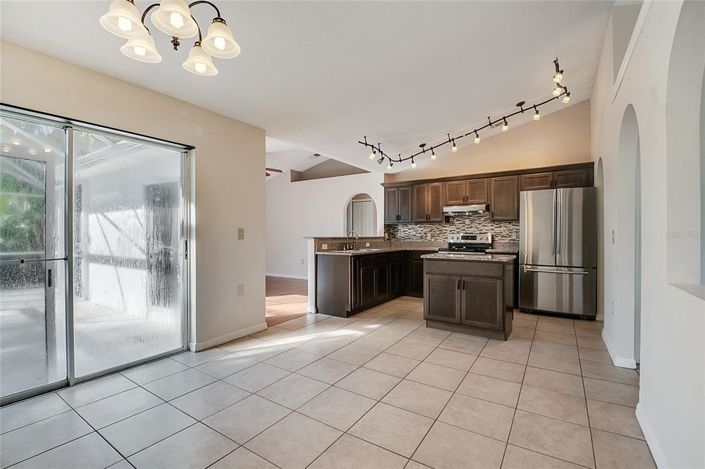 Image No.14-3 Bed House for sale