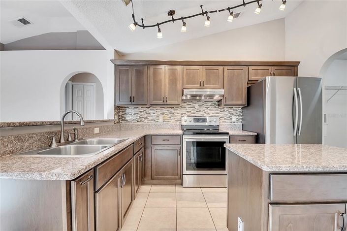 Image No.16-3 Bed House for sale