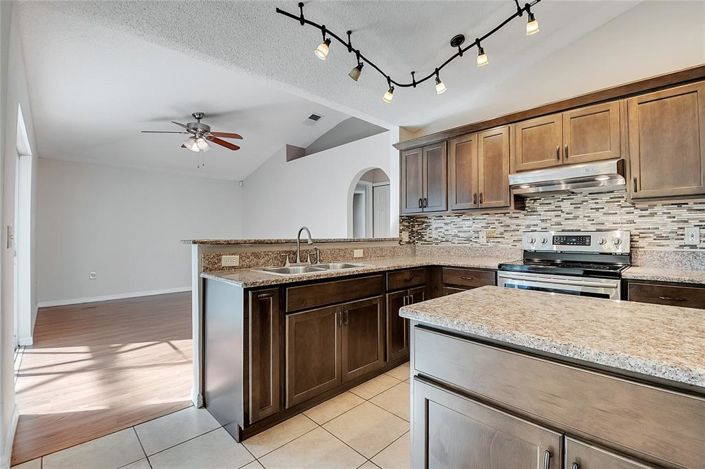 Image No.20-3 Bed House for sale