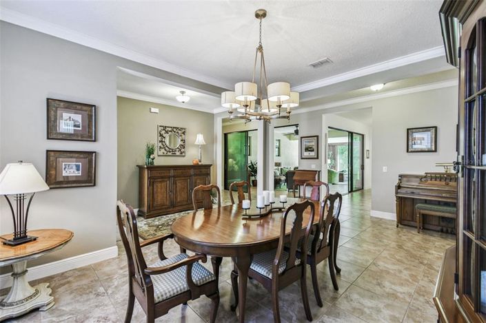 Image No.12-2 Bed House for sale