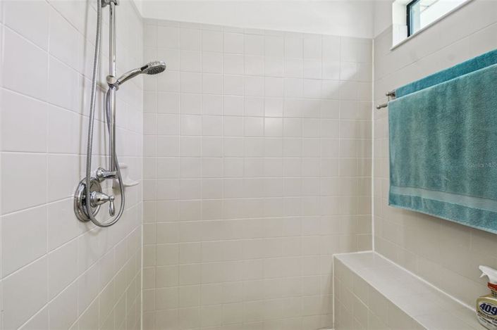 Image No.37-2 Bed House for sale