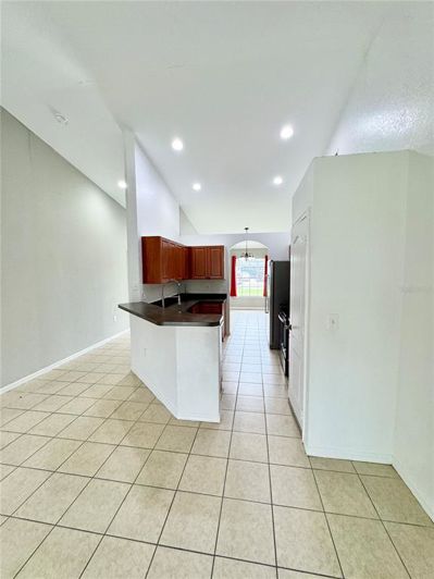 Image No.11-4 Bed House for sale