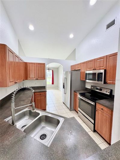 Image No.14-4 Bed House for sale