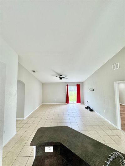 Image No.17-4 Bed House for sale