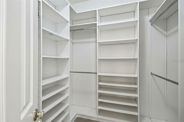 Image No.18-2 Bed House for sale