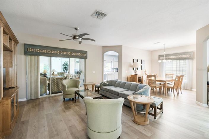 Image No.5-2 Bed House for sale