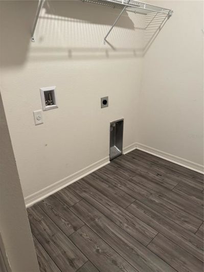 Image No.11-3 Bed House for sale