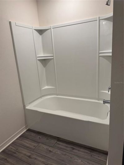 Image No.8-3 Bed House for sale