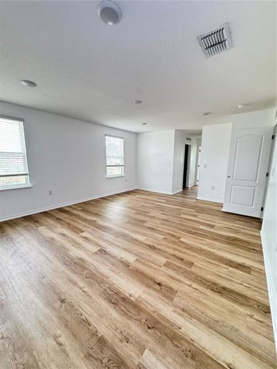 Image No.21-5 Bed House for sale